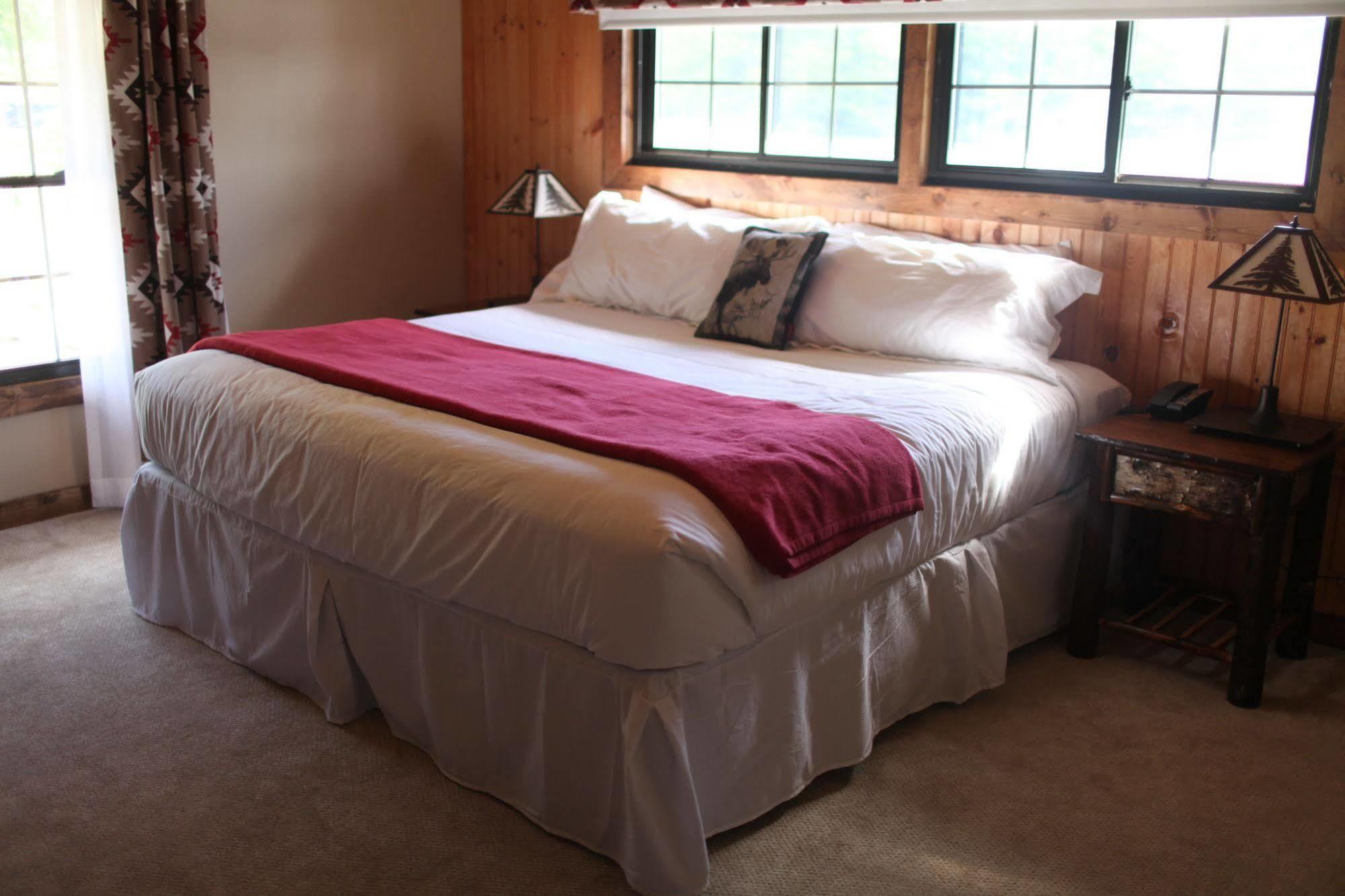 Hotel Great Pines à Old Forge Extérieur photo